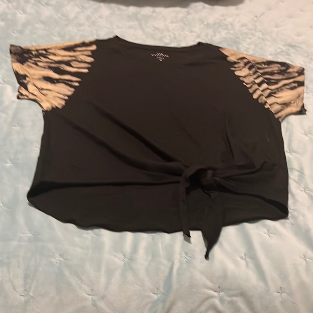 Black and Tan Women's Crop Top